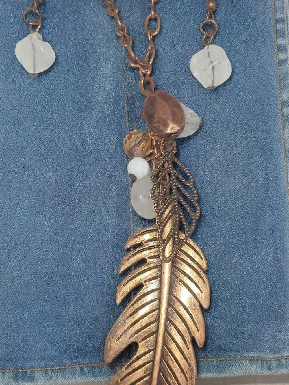 Elegant Bronze Leaf Pendant Necklace